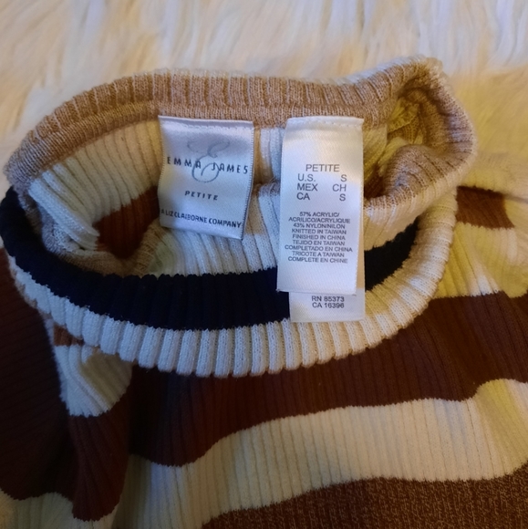 Emma James Turtle Neck Sweater - Picture 5 of 7